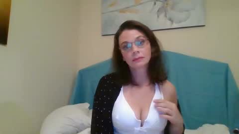 tigernicole stream preview