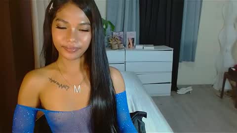 urmistress_sanya stream preview