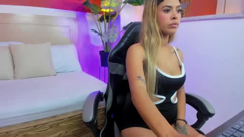 valen_martinez_ stream preview