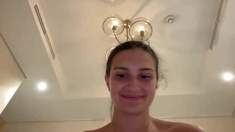valeryroyale stream preview