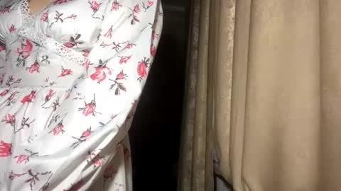 venitanattress stream preview