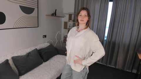 viola_larson stream preview