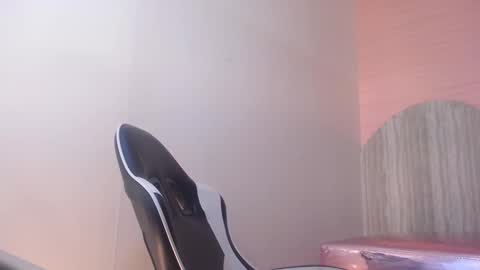 violettathomson_t stream preview