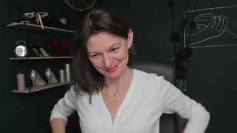 vivian_dream stream preview