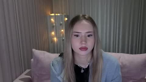 white__and__black stream preview