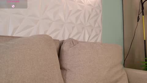 yesgivemecum stream preview