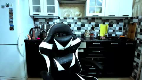 your_hotcutie live stream